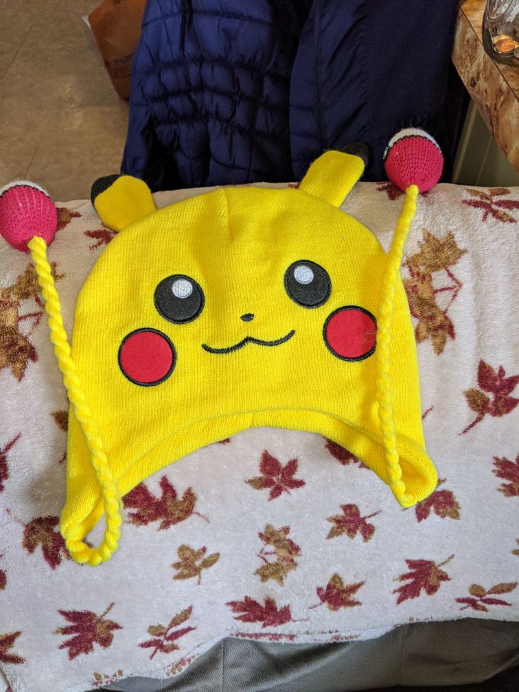 Official Pokemon Pikachu Yellow knit beanie hat