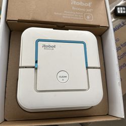iRobot Braava Jet 240 Superior Robot Mop -