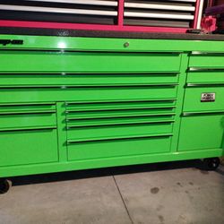 SNAP ON TOOL CHEST