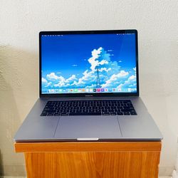 Apple MacBook Pro 15” 2018 2.9Ghz CORE i9 16GB 500GB RADEON PRO 560X -READ Description