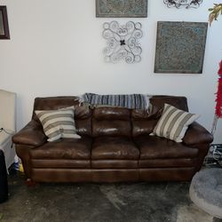 Italian Leather Couch & Loveseat Set 
