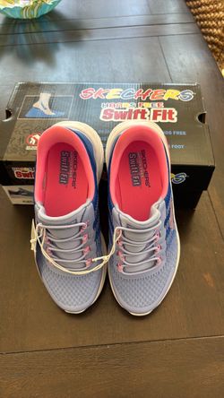 Skechers Hands Free Swift Fit Sneakers