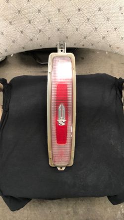 Cadillac Fleetwood brougham tail light