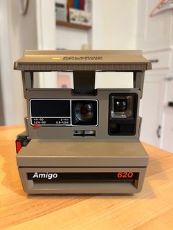 Polaroid Amigo 600 camera.