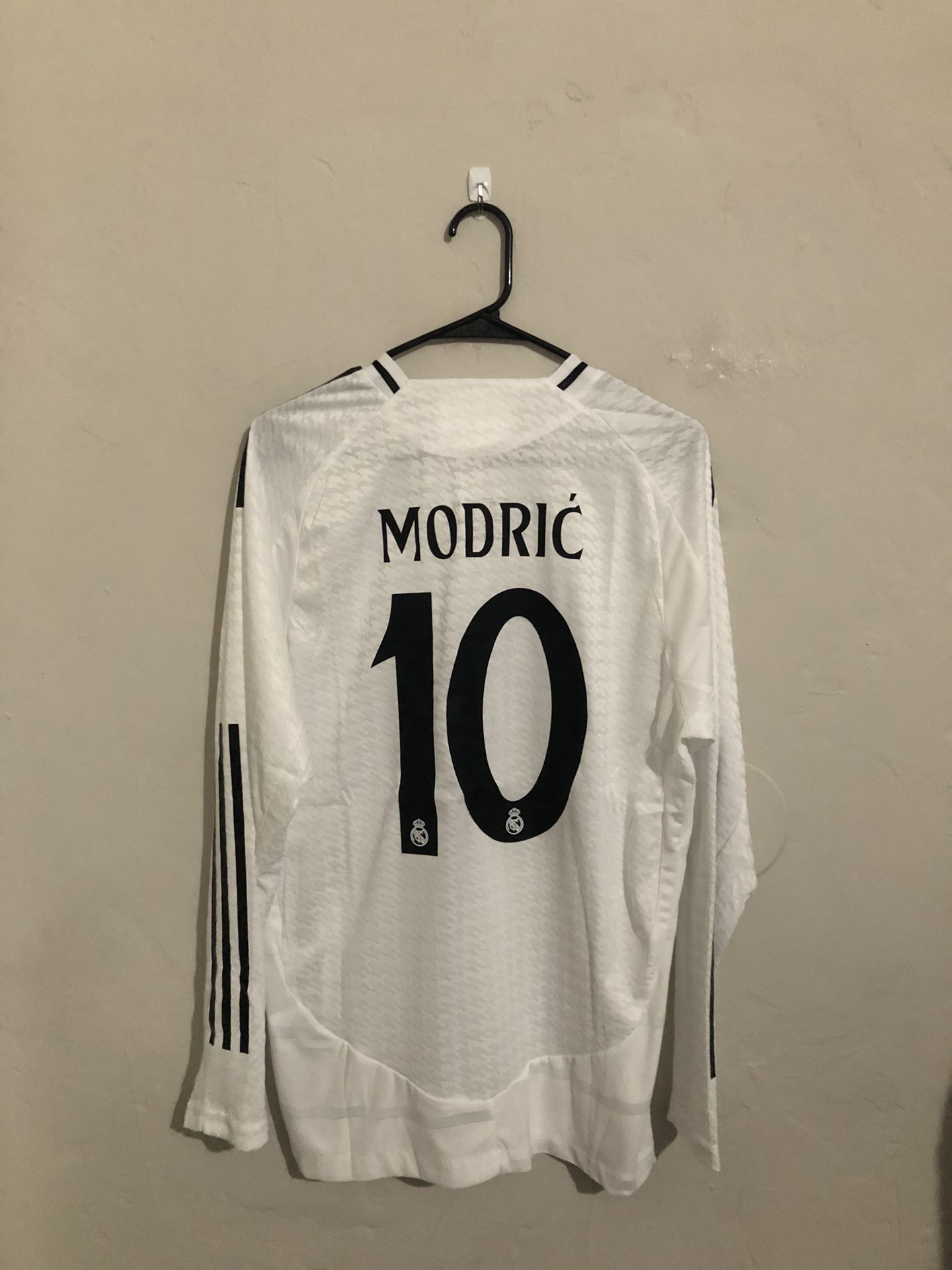 Real Madrid 2024-25 Home Modric Jersey (medium Large XL)