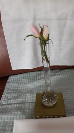 Vase (bud vase)