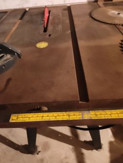 Electric craftsman table saw and 4 blades