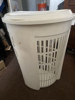 Laundry Basket With Lid 