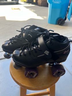 Skates size 5