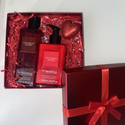 Victoria Secret Valentines Gift Set
