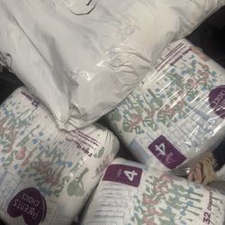 Diapers size 4 and 5