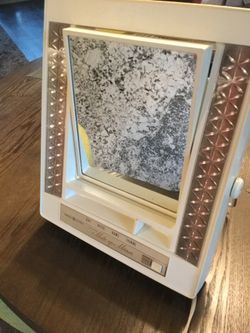 Vintage GE Lighted Make-Up Mirror - all working!