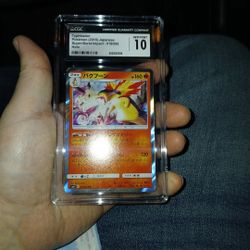 Pokémon card grade 10.