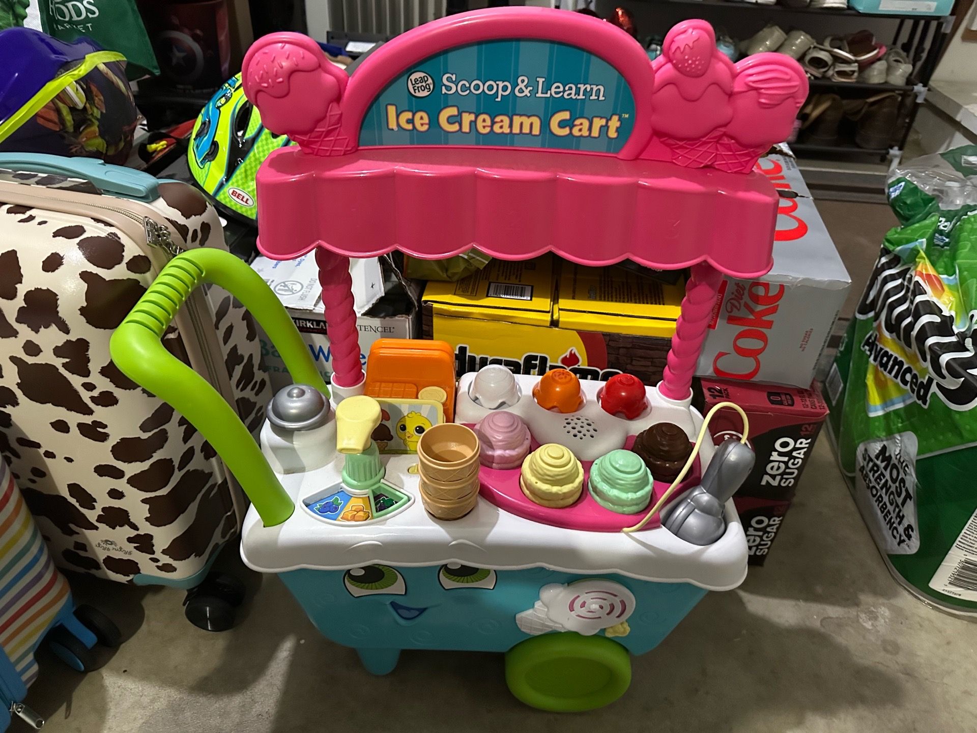 Kids ice cream cart
