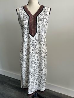 Block Seven White Embroidered Sleeveless Long Blouse Boho Tribal V-Neck Size M