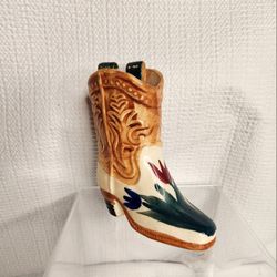 OCCUPIED JAPAN COWBOY BOOT vase 4.5" tall . 