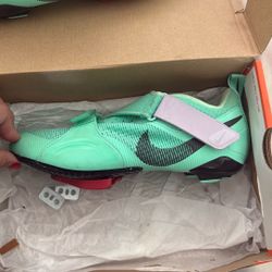 Nike Cycling Shoes Women’s 8