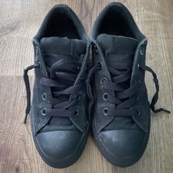Kids Size 3 Converse