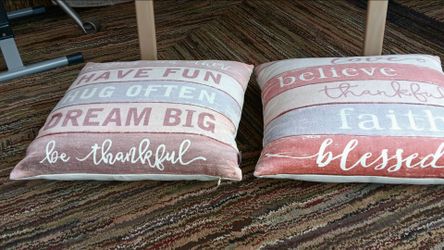 Pair Accent Pillows, Cute