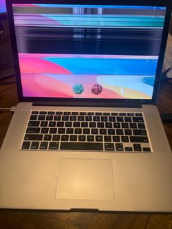 Apple MacBook Pro 15in i7 2.3GHz 8GB RAM 256GB SSD (2013) Working broken screen