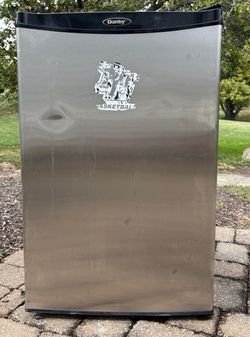 Danby Mini Fridge Stainless Steel – For Parts / Repair / DYI project