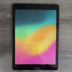 iPad 6 Generation With Charger 