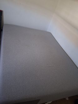 MOVING SALE!! Need gone asap!! Queen mattress
