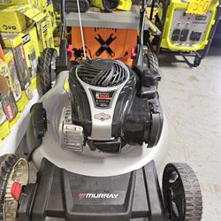 MURRAY GAS LANW MOWER LIKE NEW 