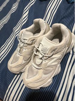Girls New Balance 9060 size 13 1/2