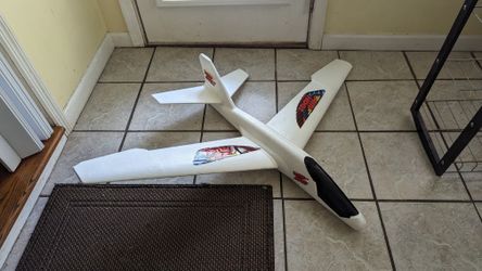 Air Hogs TITAN Stunt Glider 4 Foot Wingspan Airplane