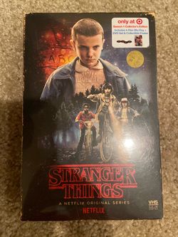 Stranger Things Season 1 Collector’s Edition 4-Disc Blu-ray/DVD Target Exclusive Sealed