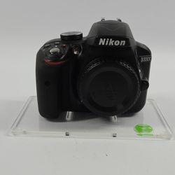 Nikon D3300 24.2MP Digital SLR DSLR Camera