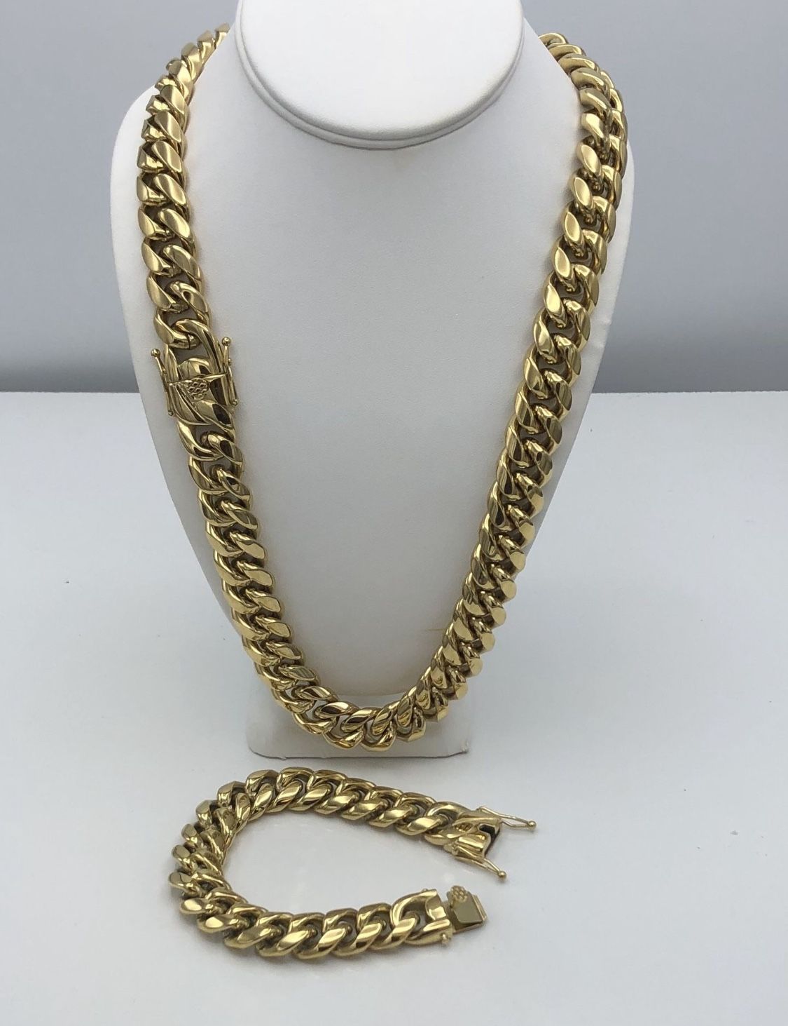 Miami Cuban Chain And Bracelet Set Box Lock 