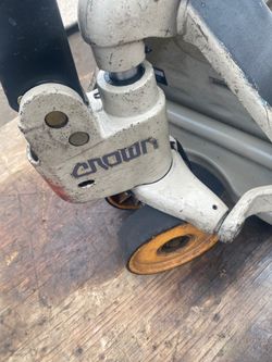 Pallet jack