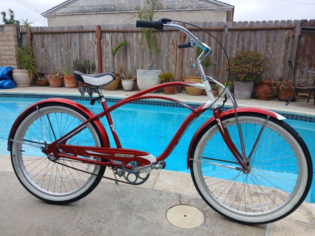 Electra Super Deluxe 3i Bicycle