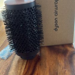 Dyson brush
