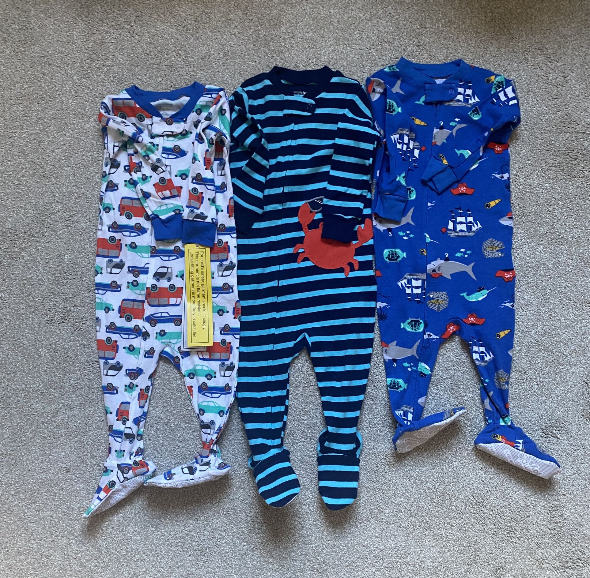 Footed pajamas New 6-9 m
