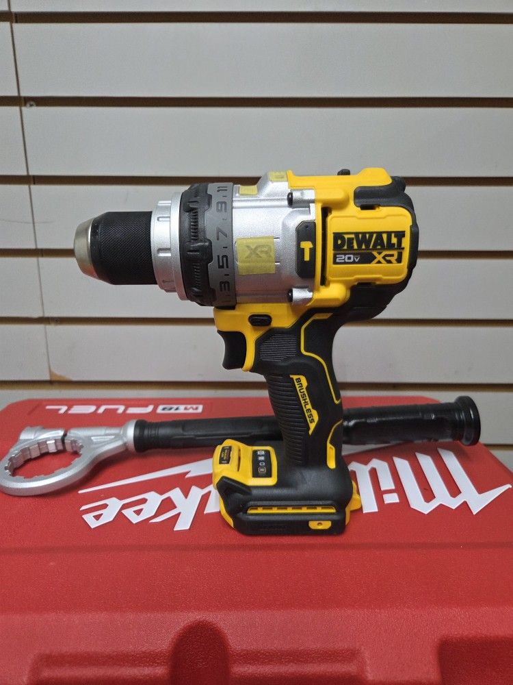 NEW DeWalt 20V XR Brushless 3-Speed Hammer Drill DCD1007B
