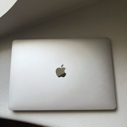 2018 MacBook Air (13 Inch)