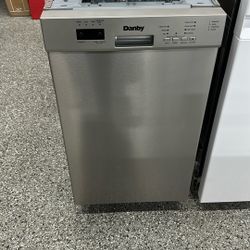 Danby 18 Inch dishwasher