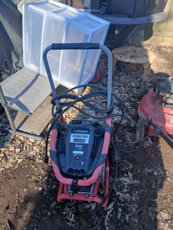 Briggs & Stratton Husky Gas Pressure Washer 2.0 Gpm 500 5.0 Ft 158cc OBO Needs Sprayer 