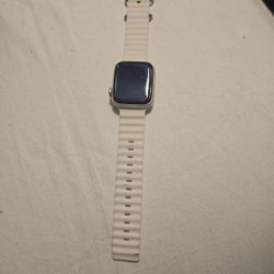 apple watch se 2nd gen starlight