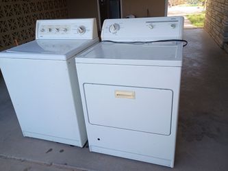 clean, working washer& dryer