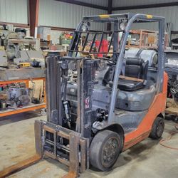 2013 Toyota 5500 Pound Forklift