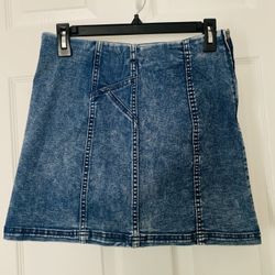 Jeans Skirt Size Small Side Have Zipper Brand New 