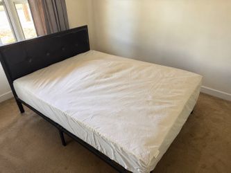 Queen bed w/ frame