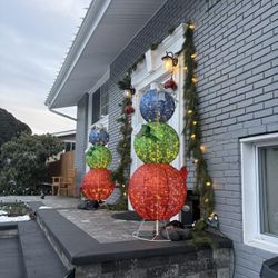 Outdoor Christmas Ornament Lighting