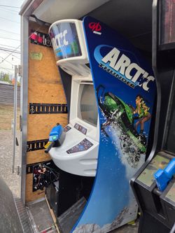 Arctic thunder arcade game project