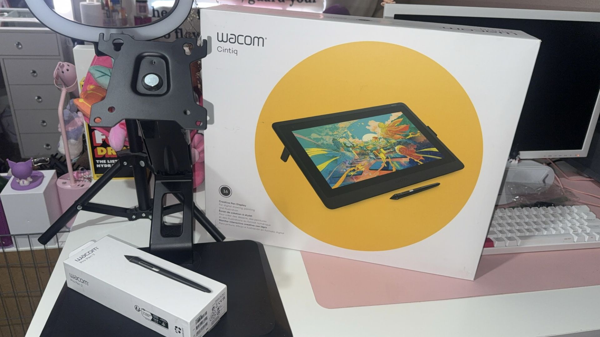 Wacom Cintiq 16 Drawing Pad With Stand And Drawing Pen