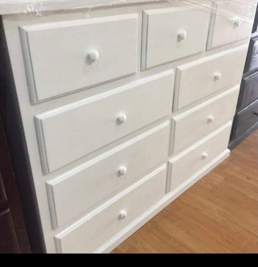 LG DN(contact info removed)p up-scalin DVD playerWhite Pinewood Dresser 9 Drawers 